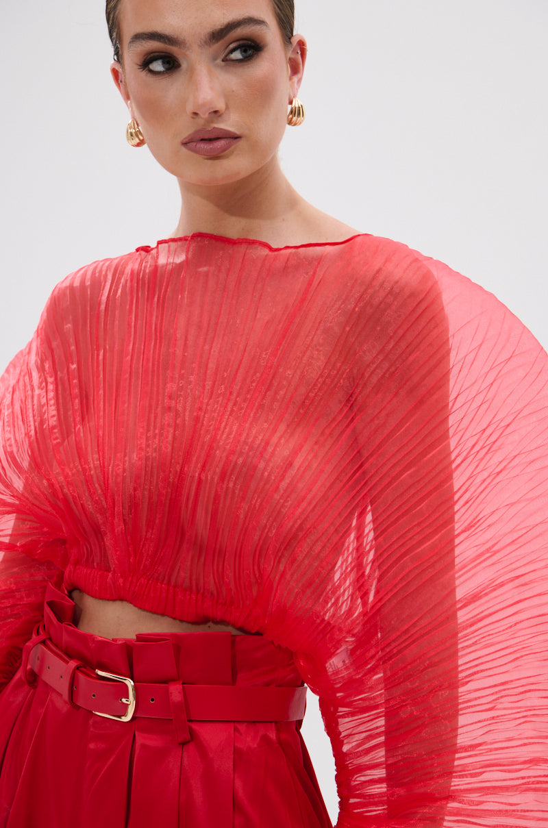 FORTUNE'S FAVORITE ORGANZA CROP TOP IN RED