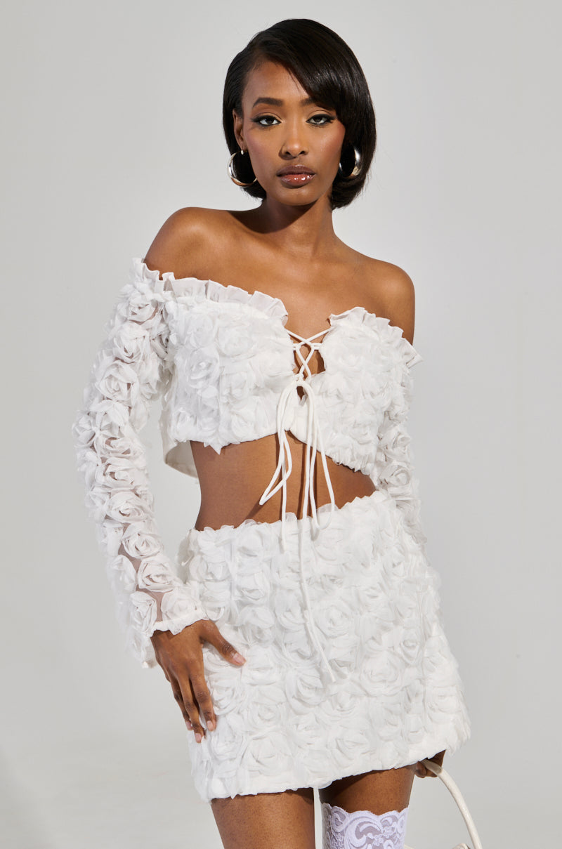 SWEET ESCAPE OFF THE SHOULDER LACE UP BLOUSE IN WHITE