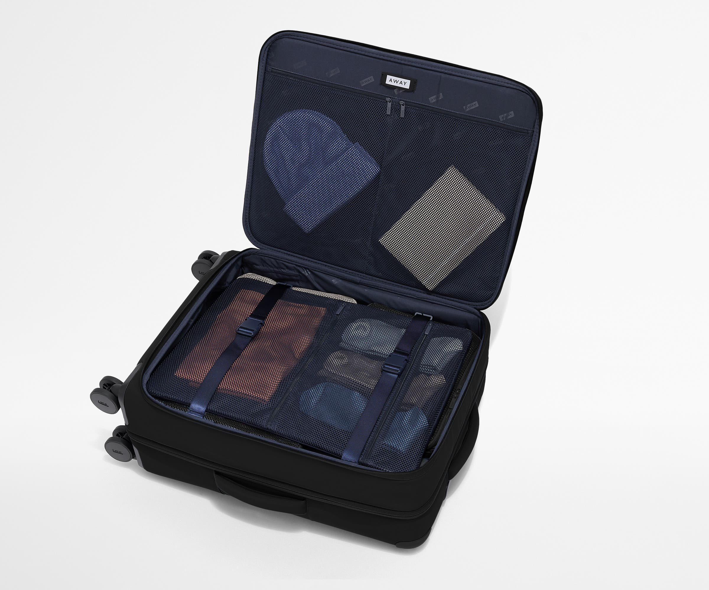 The Softside Medium in Jet Black