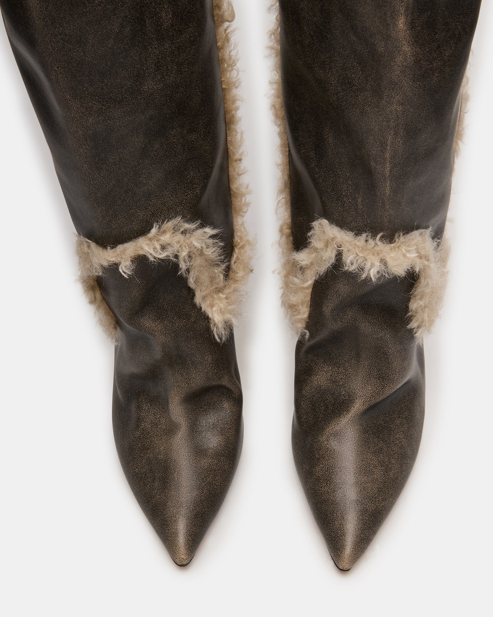BADDIE FAUX FUR BROWN DISTRESSED
