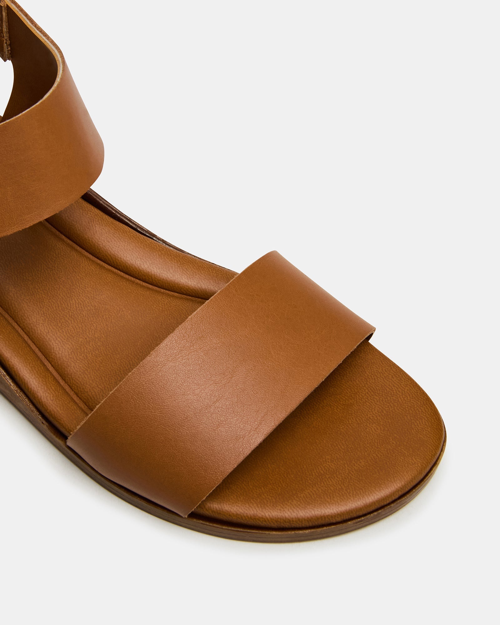 VAEDA COGNAC LEA