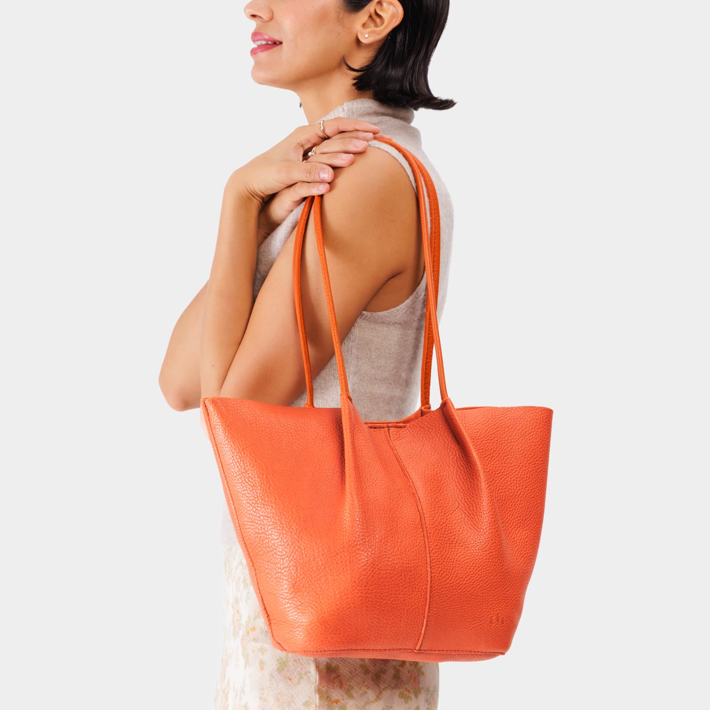 Almost Perfect' Devan Bucket Tote
